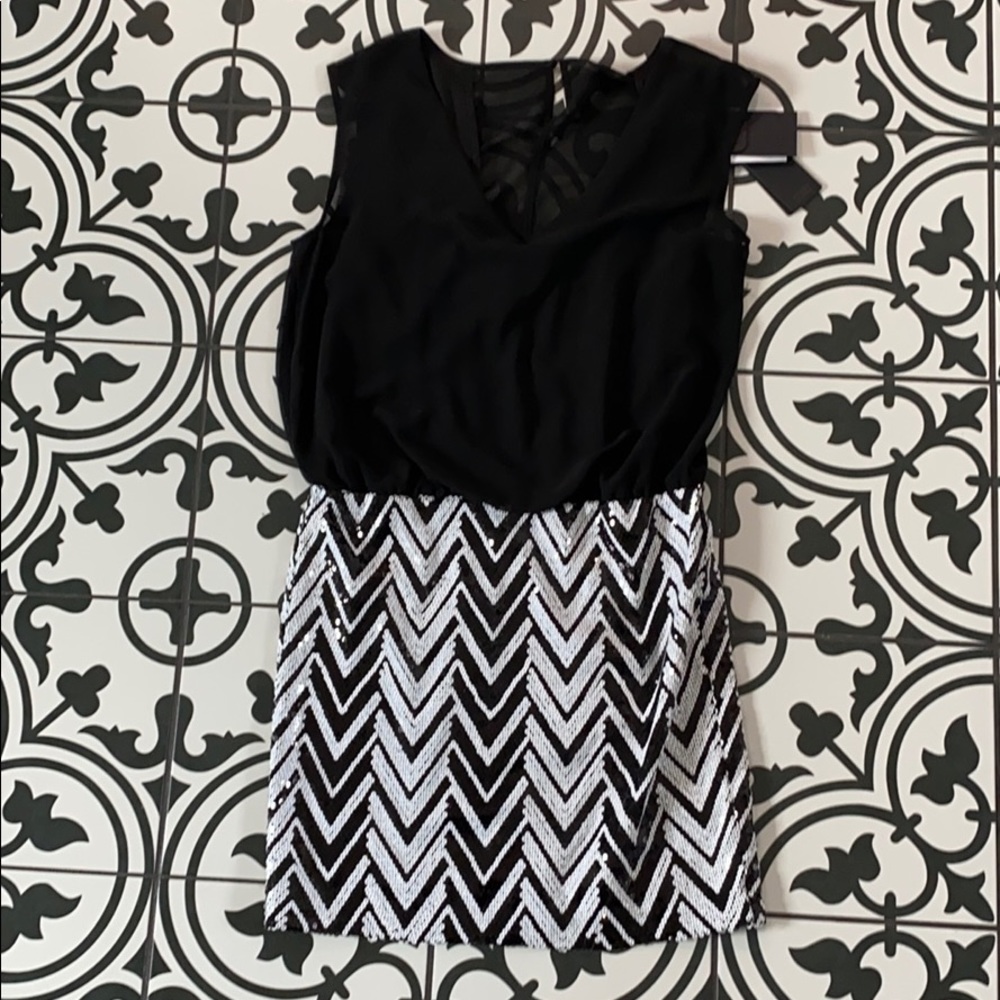 Sequin guess dress
